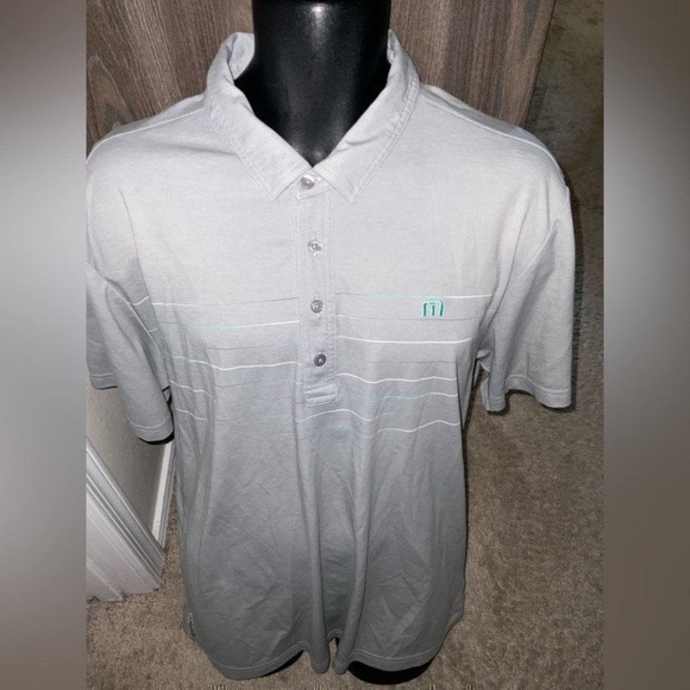 Men’s used size XL Travis Mathew golf polo shirt grey blue